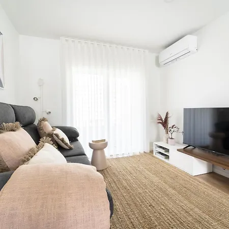 Forum Iii By House And People Apartment